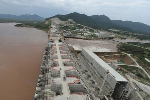 إثيوبيا تفرض الأمر الواقع في “السد” والسودان ترفض 